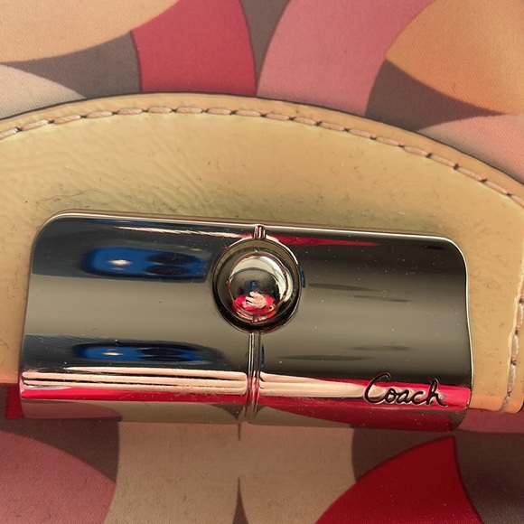 Spring Coach shoulder bag - Picture 2 of 7